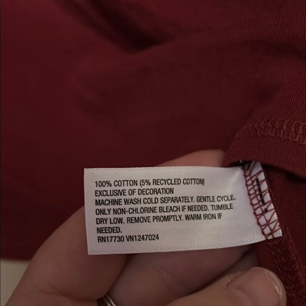 Women's Burgundy Top - Picture 5 of 6